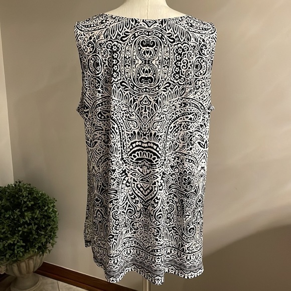 Susan Graver sleeveless Stretch Tunic top Black / white parsley + pattern sz XL - Picture 5 of 9